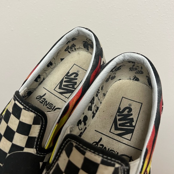 Vans Classic Slip-On Mickey & Minnie Mickey Mouse 90th Anniversary W 8.5 - Picture 2 of 9